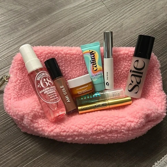 Sephora Holiday Makeup & Skin Set - Picture 1 of 6